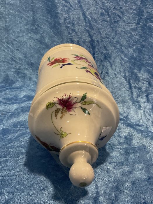 Jar pote com tampa vista alegre pintura manual a ouro alt 24 cm