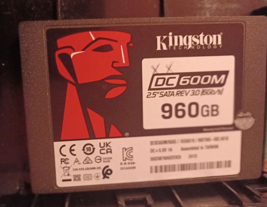 SSD Kingston DC600M 960GB486394877769820160