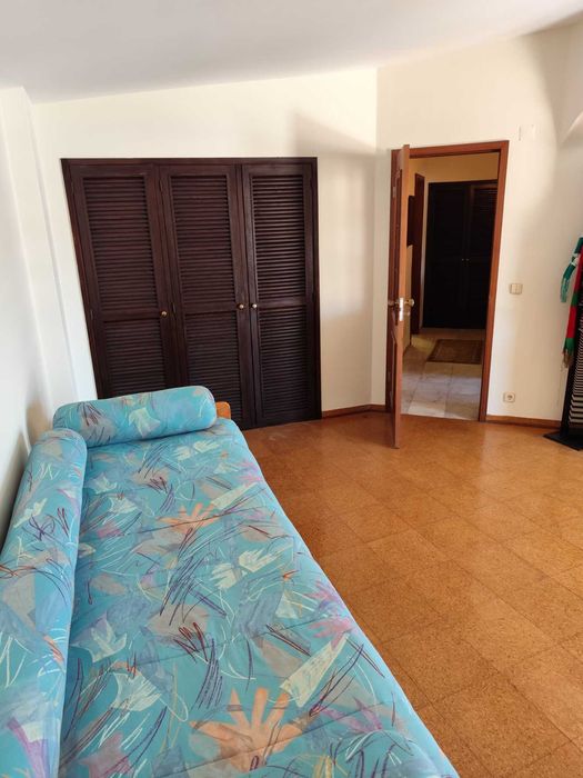 Sofá-cama (cama dupla solteiro)