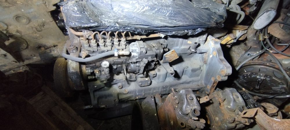 Silnik John Deere 6 cyl Turbo Renault Ares