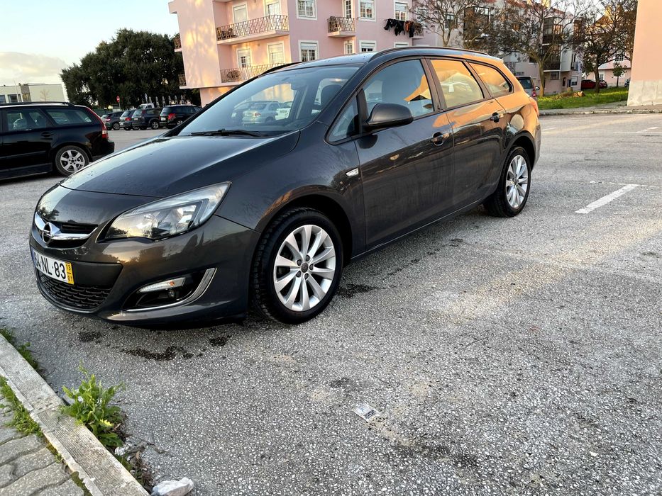 Opel Astra J SW 2013 | Caixa Manual | 127 mil | Bom estado
