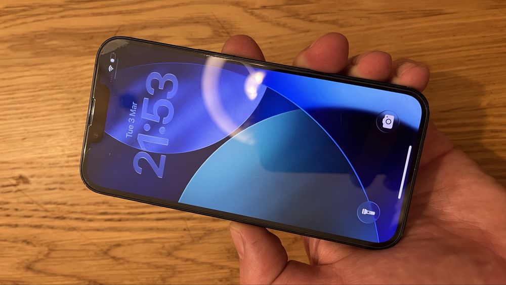 Продам Iphone 13 128gb офіційний!