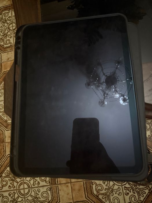 Vendo IPad 5 Usado .