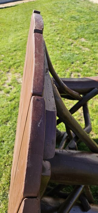 Stół ogrodowy okrągły drewniany