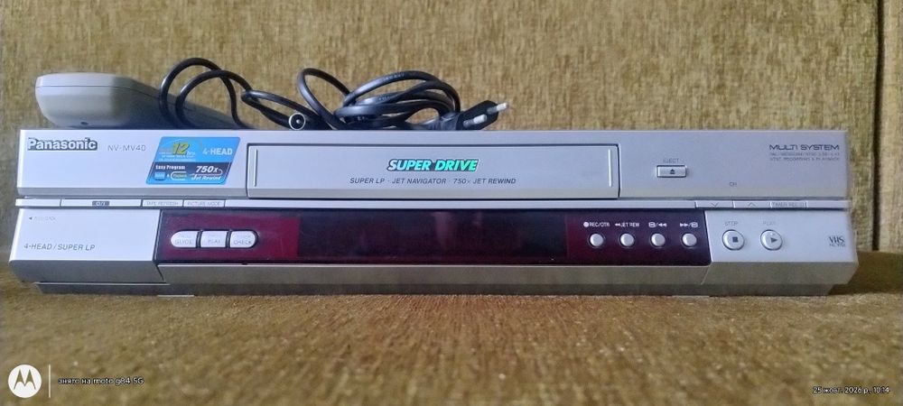 Продаться відеомагнітофон PANASONIC NV-MV-40EE