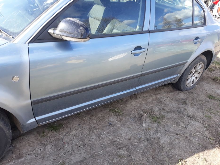 Drzwi lewe prawe przednie tylne skoda superb 9154 kompletne