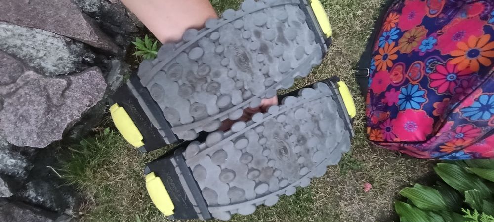 Продам ботинки Kangoo Jumps