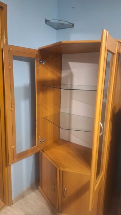 Oddam witrynę kolor olcha