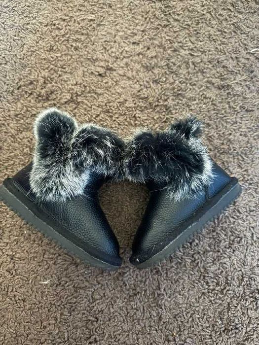 Уггі дитячі шкіряні