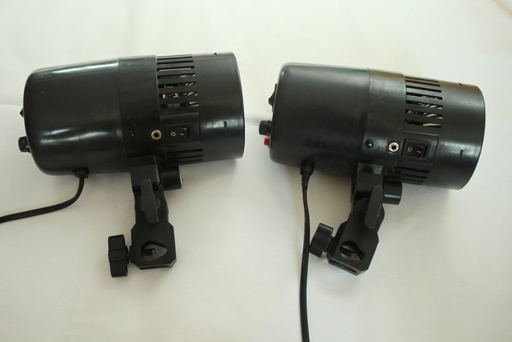 Студийная вспышка Falcon Eyes SS-100MR с лампой ИФК-120