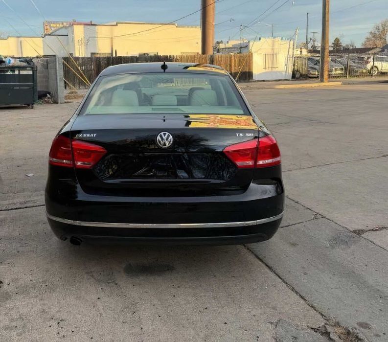 Volkswagen Passat      2014
