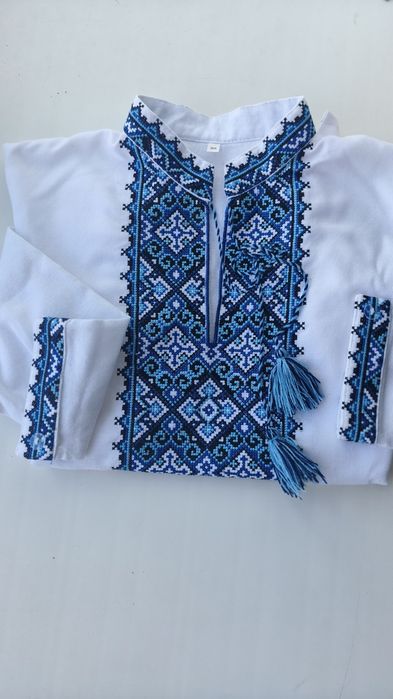 Вишиванка зріст 152 стан нової.Ціна 550 грн