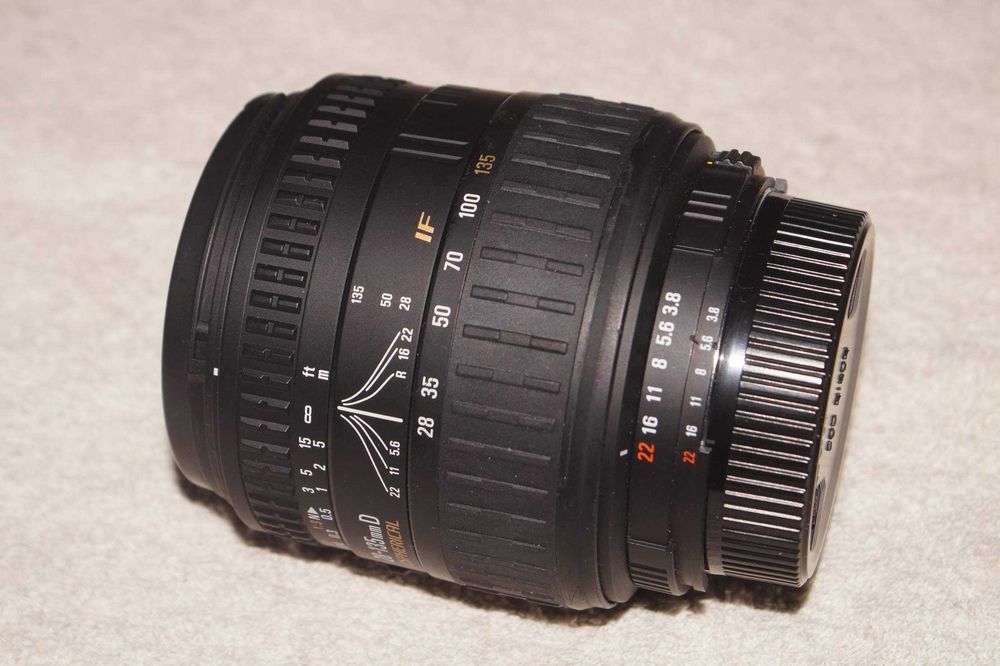 Sigma AF 28-135 f/3.8-5.6 D Macro для Nikon