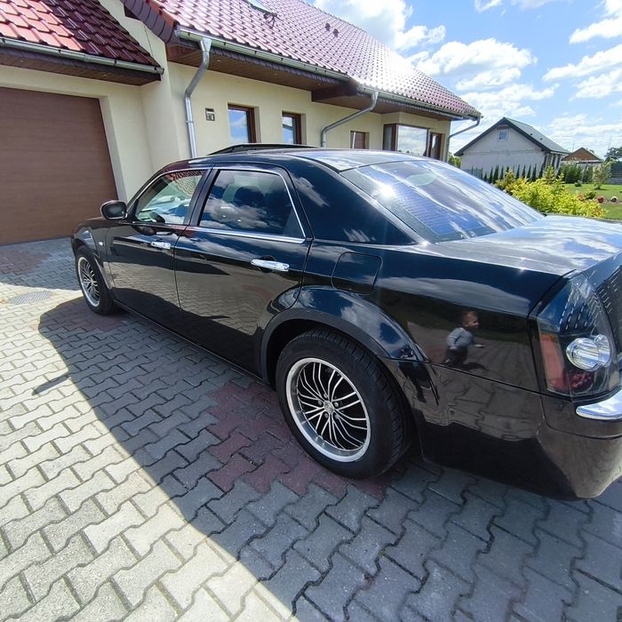 Chrysler 300C uszkodzony silnik