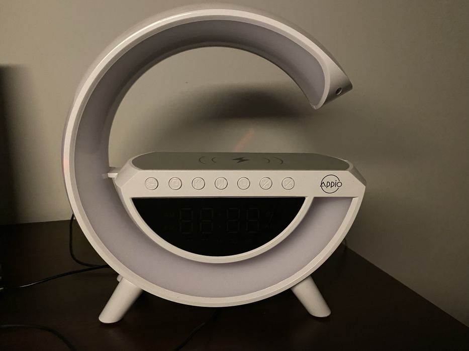 Ładowarka bezprzewodowa z głośnikiem Bluetooth i lampką LED