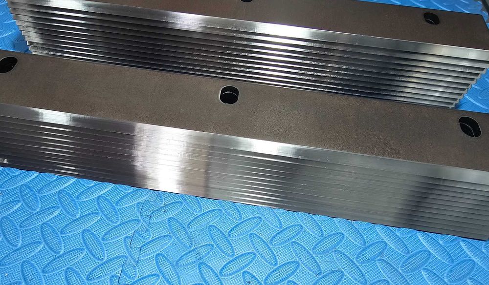 Nóż walca wciągającego do przystawki CLAAS CAPELLO 450x61 HARDOX 500