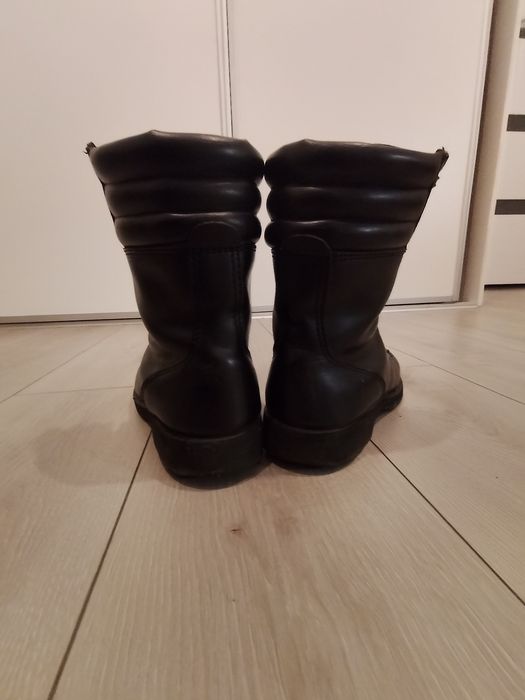 Ciężkie buty Glany