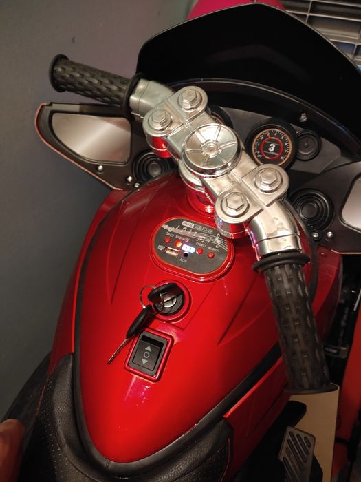 Motor na akumulator stan bdb