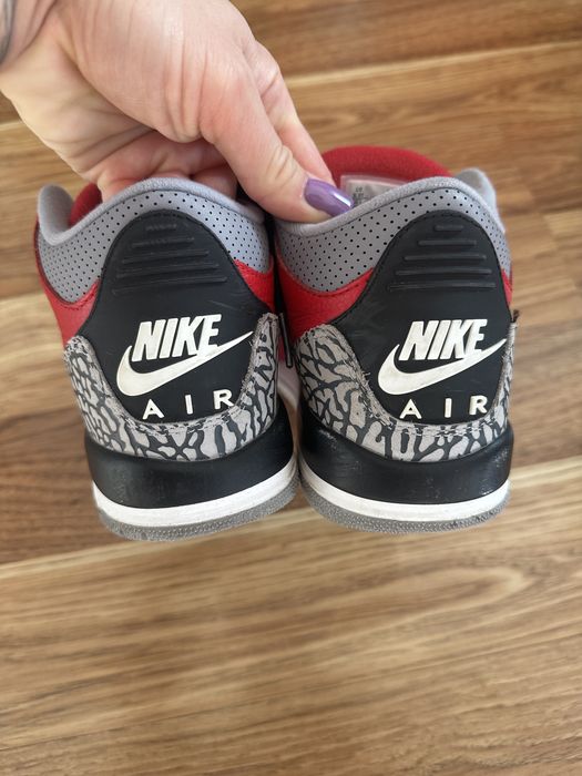Buty Nike Air Jordan 3 retro SE red cement r. 35,5