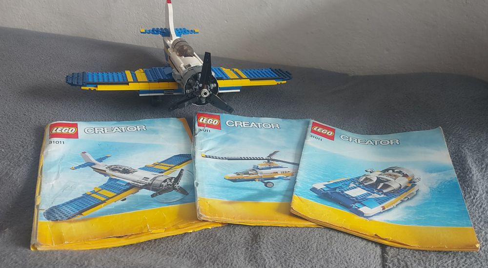 Lego creator 31011