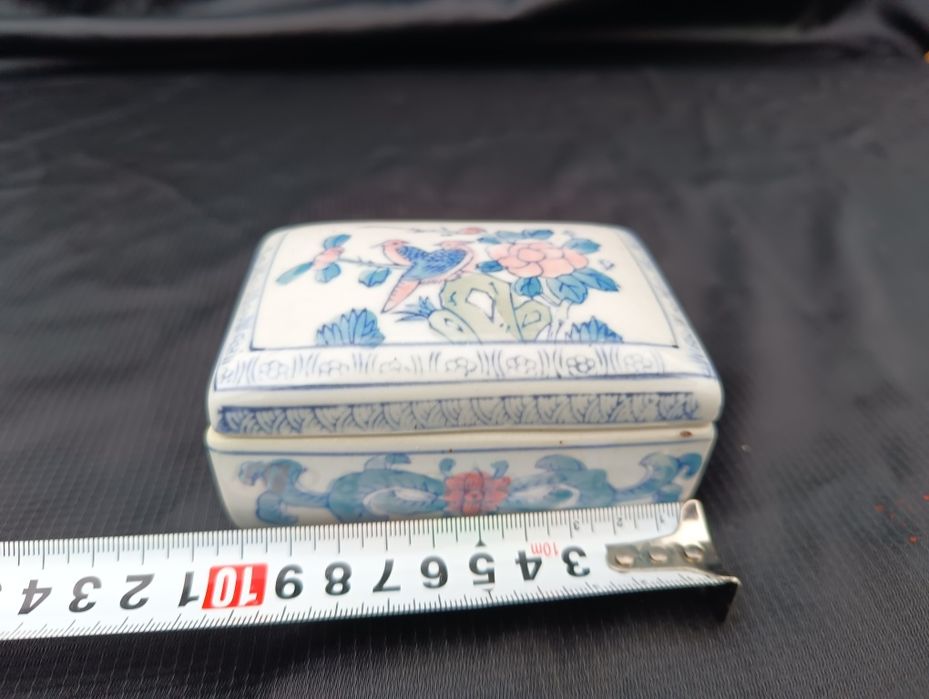 Ceramiczna szkatułka