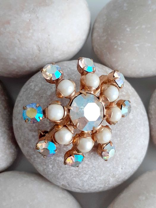 Broszka vintage płatek śniegu kryształki aurora borealis