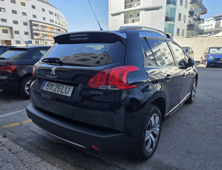 Peugeot 2008 — fotografia 4