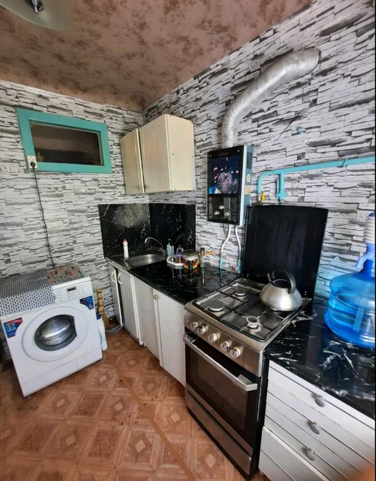 Квартира з косметичним ремонтом