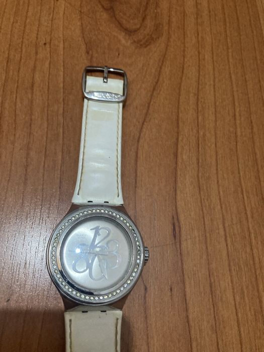 Relogio swatch bracelete pele