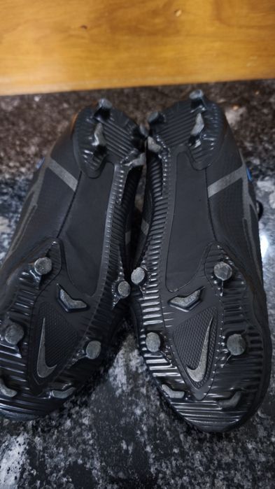 Chuteiras Phantom tamanho 38