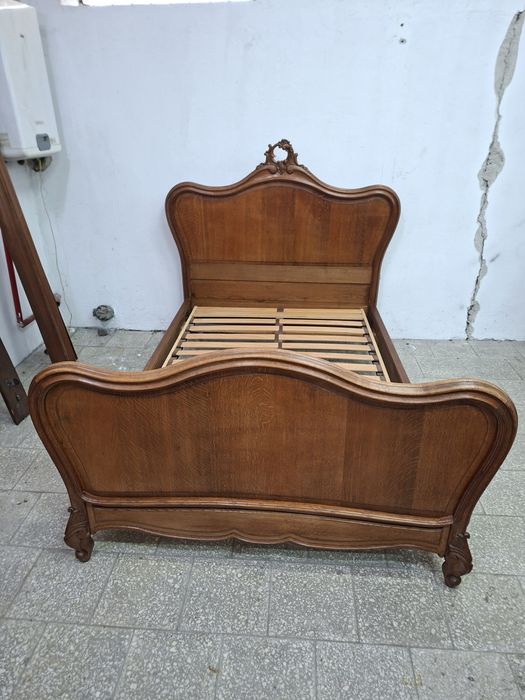 Dębowe łóżko ludwikowskie rocaille Francja