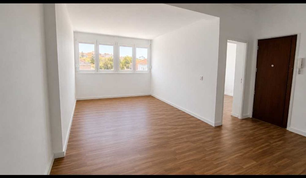 Apartamento T1+1 Remodelado