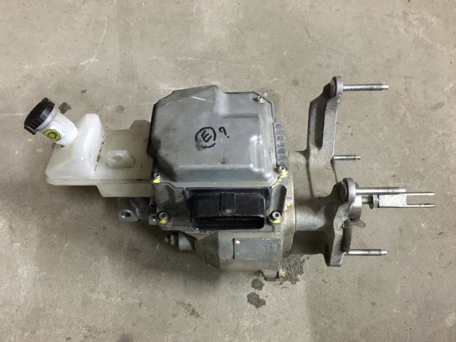 Вакуум гальмівний циліндр підсилювач гальм до Ніссан Ліф Nissan Leaf