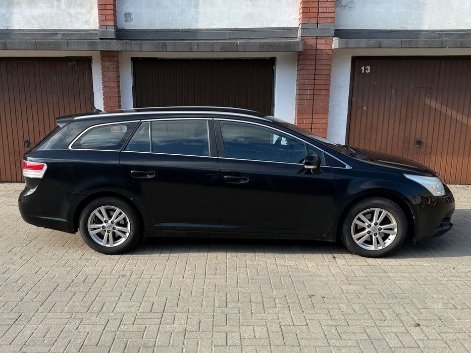 Toyota Avensis Toyota Avensis III T27 KOMBI 2009r. 1.8 Benzyna + Gaz 160 kkm Salon PL