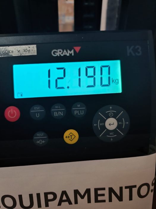 staker de empresa com oferta de balança