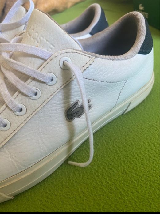 Tenis lacoste em muito bom estado
