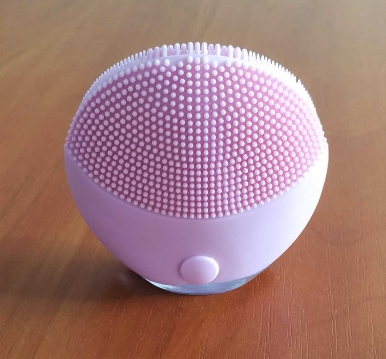 pielęgnacyjna ergonomiczna szczoteczka soniczna