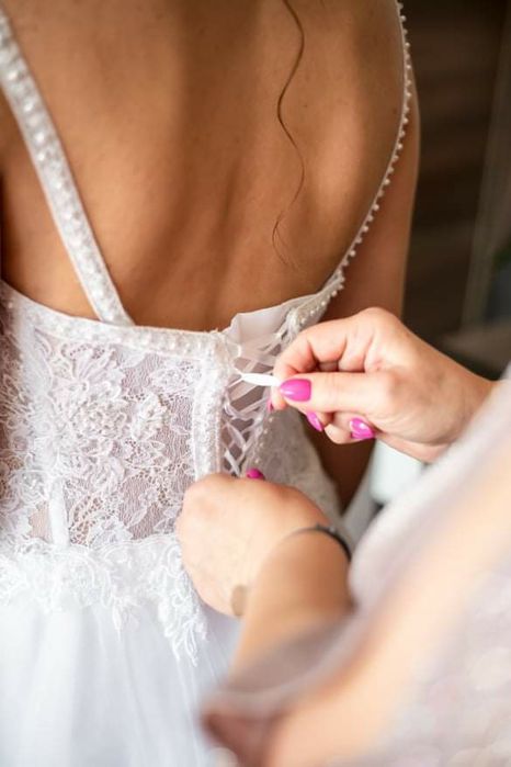 Piękna suknia ślubna, rozmiar 34-(36)-38, w super stanie