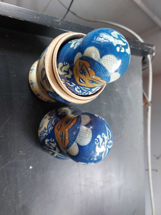 Matrioszki laleczki drewniane.