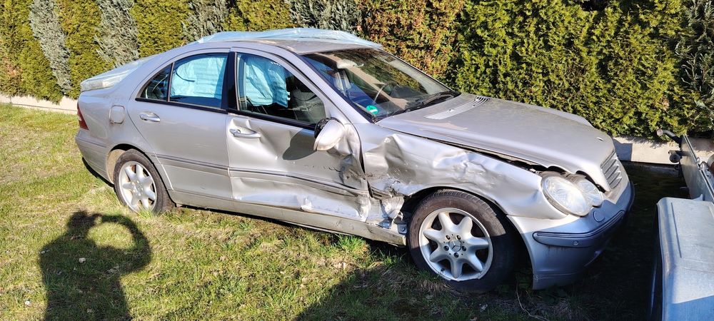 Mercedes C240 2006 rok 2.6 benzyna
