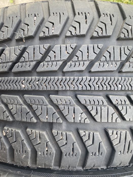 Резина шини 225/45/17 зима AUSTONE  ROTATION  протектор 7-8 мм