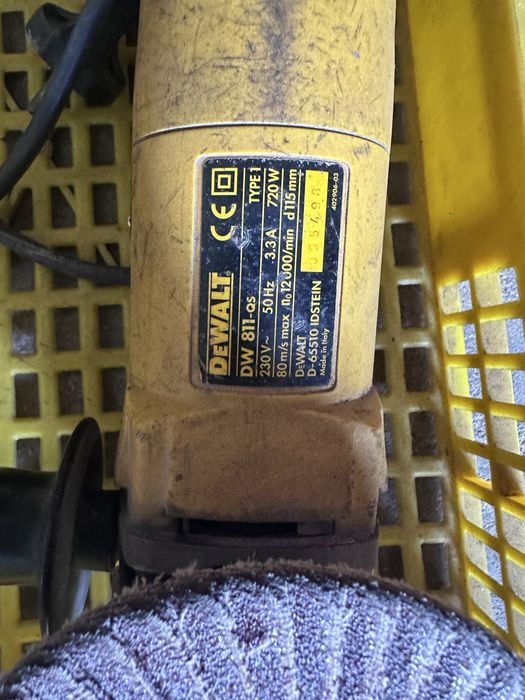 Rebarbadora DeWalt DW 811