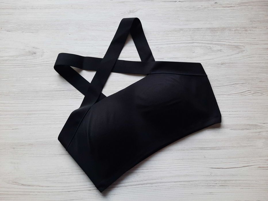Черный спортивный лифчик топик чашка С Victoria's Secret VSX оригинал