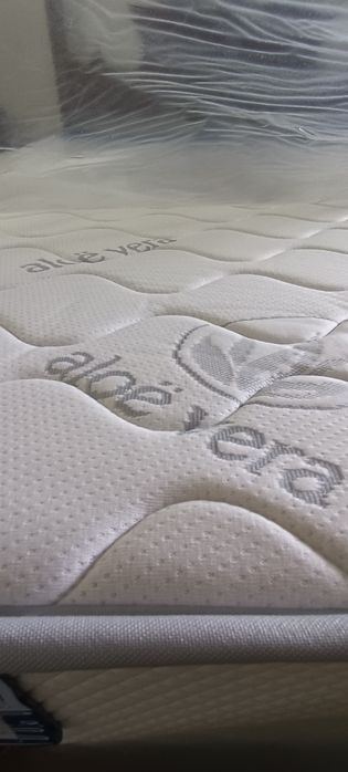 Colchão Novo, Macio e Confortável