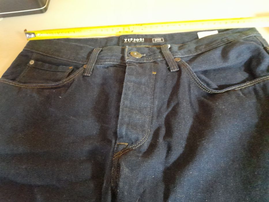 Tiffosi  . Calça de homem novas.