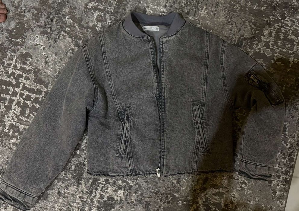 Продаж підліткової куртки Zara