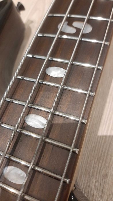 Lutnik Szlif Progów Regulacja Strojenie Setup Naprawa Gitary Basu