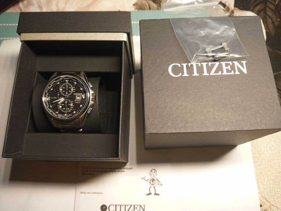 Citizen AT8130-56E H800 Eco-Drive Radio Controlled Titanium + pudełko