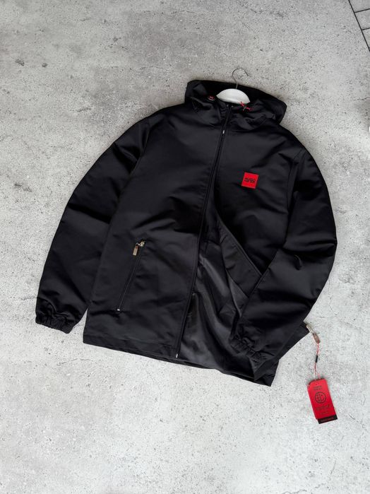 Hugo Boss куртка