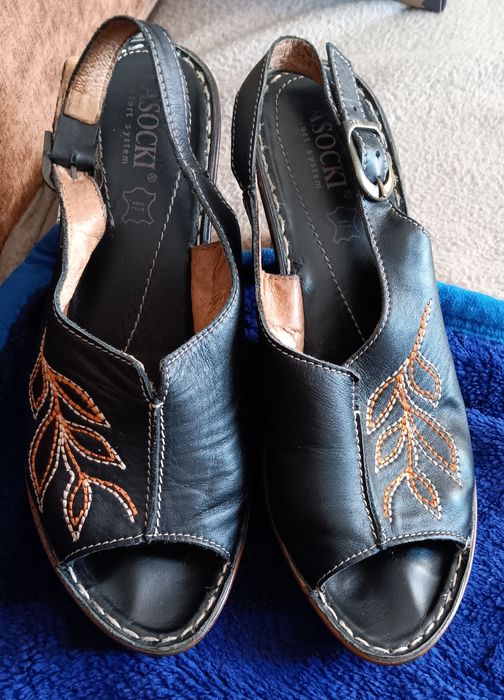 Sandaly skórzane Lasocki